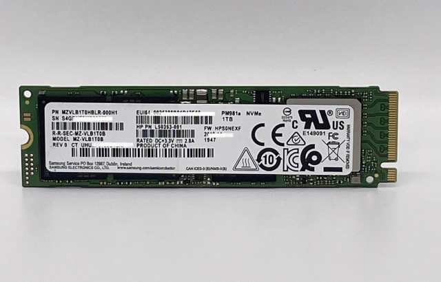 SAMSUNG SSD 1TB 未使用PCパーツ