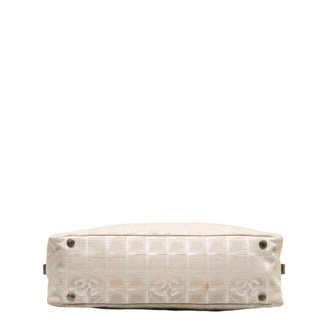 シャネル Chanel ベージュ レザーボストン バッグ ニュートラベル