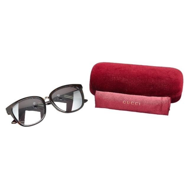 美品 GUCCI サングラス GG0073SK 度なし インターロッキング 美品 GUCCI サングラス GG0073SK 度なし インターロッキング