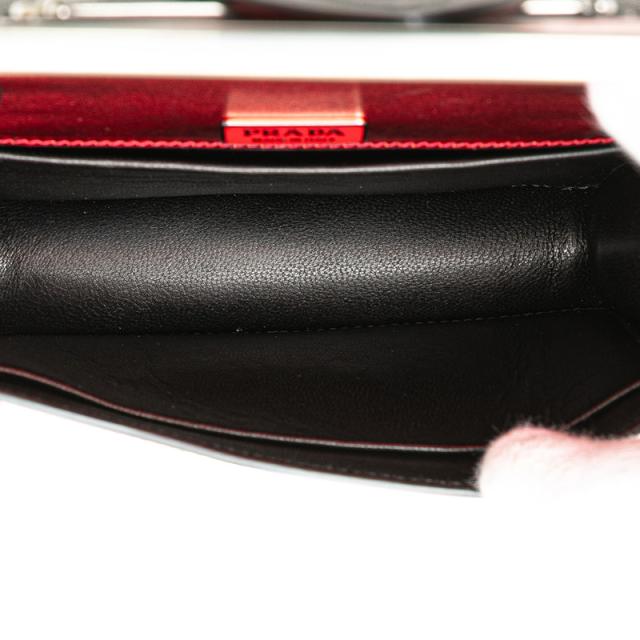 プラダ カイエ 斜め掛け チェーン ショルダーバッグ 1BD045 レッド