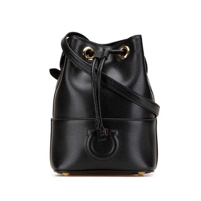 サルヴァトーレフェラガモ ガンチーニ ハンドバッグ ショルダーバッグ