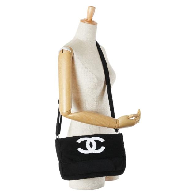CHANEL シャネル　ノベルティ　 黒×白　ショルダーバッグ　パイル CHANEL シャネル ノベルティ ココマーク 斜め掛け ショルダー