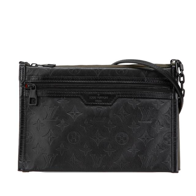 Louis Vuitton ブラック クラッチバッグ ルイ・ヴィトン(LOUIS VUITTON
