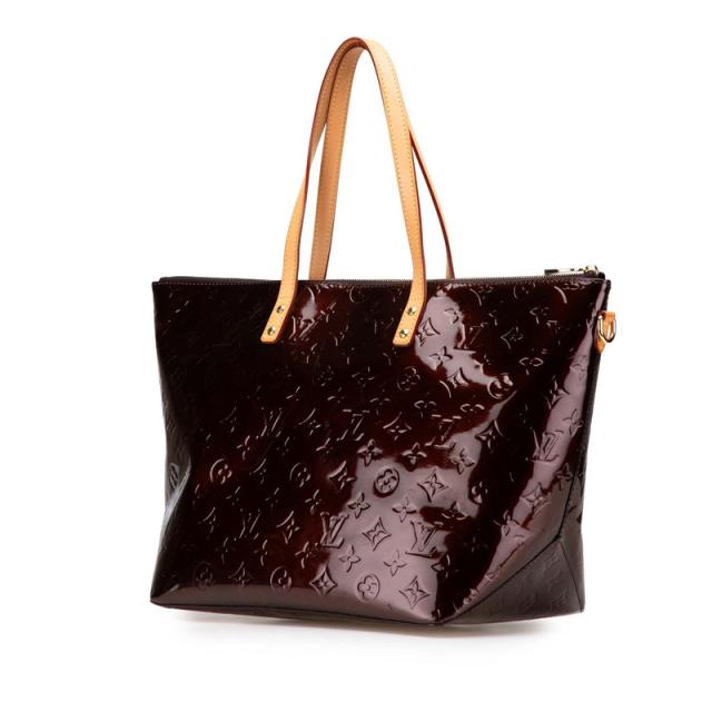 ルイ ヴィトン モノグラム ヴェルニ ベルヴューGM ショルダーバッグ