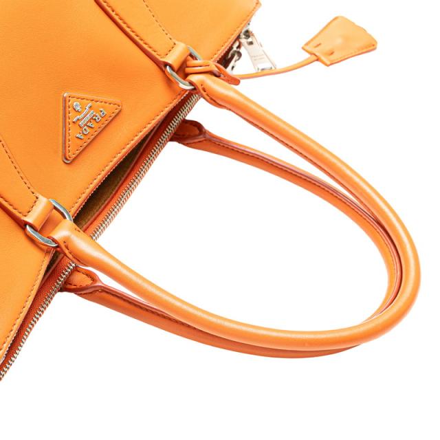 プラダ ガレリア 三角ロゴプレート ハンドバッグ ショルダーバッグ