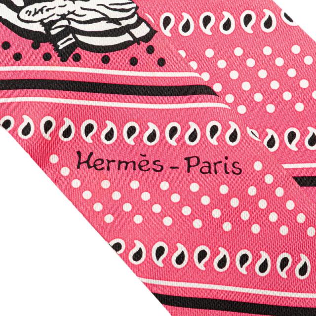 エルメス ツイリー Les Zebres Bandana ゼブラ バンダナ スカーフ ピンク ホワイト マルチカラー シルク レディース HERMES 【中古】 エルメス ツイリー Les Zebres Bandana ゼブラ バンダナ スカーフ