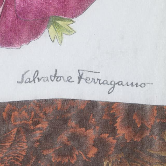 サルヴァトーレフェラガモ フラワー 花 アニマル 動物 鳥 スカーフ