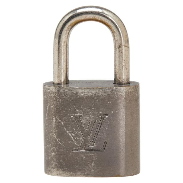 ルイ ヴィトン カデナ 南京錠 キー セット シルバー メタル レディース