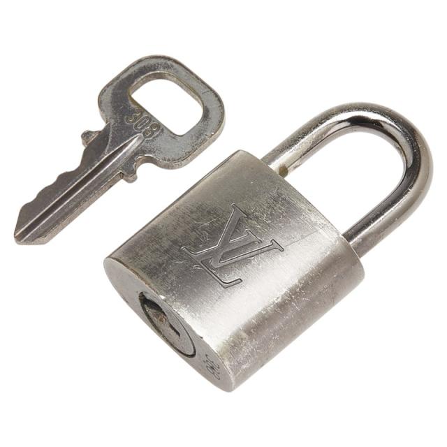 ヴィトン 鍵　カデナ　南京錠　カギ　付属品　純正　中古　シルバー　セット ルイ ヴィトン カデナ 南京錠 キー セット シルバー メタル