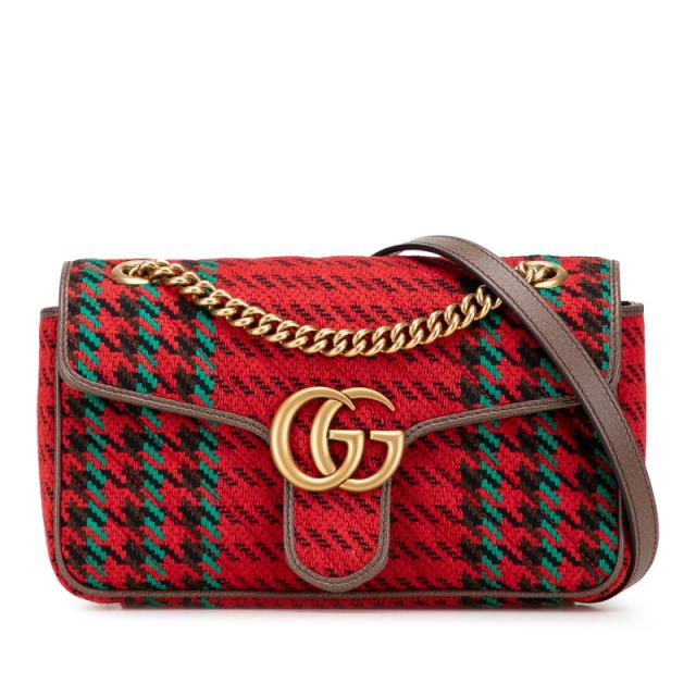 GUCCI GGマーモント　ショルダーバック　キルティング　レッド グッチ GUCCI キルティング スモール GGマーモント ショルダーバッグ