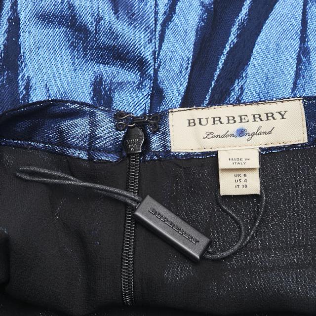 バーバリー スカート フレアスカート サイズ：38 メタリックブルー  