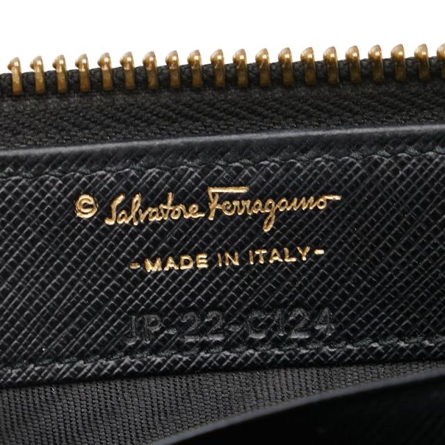 サルヴァトーレフェラガモ ヴァラリボン 長財布 L字ファスナー