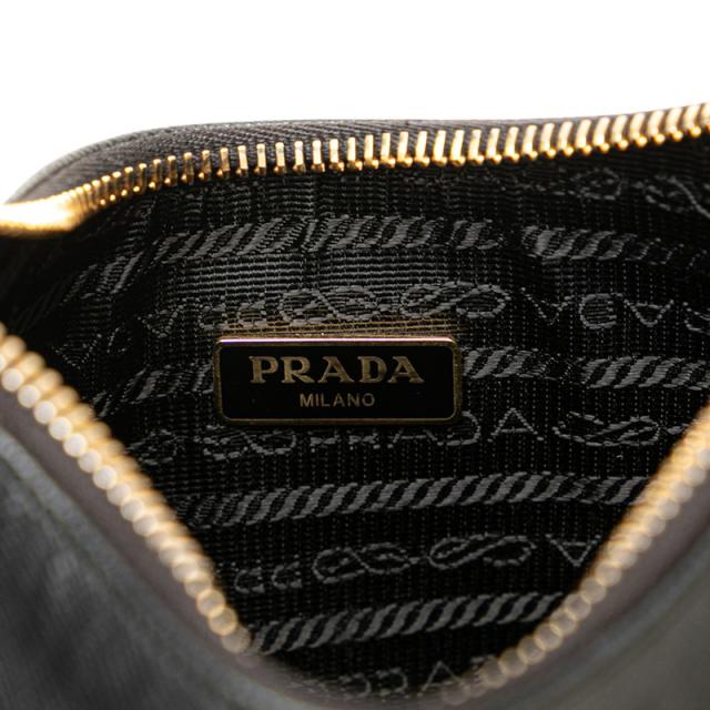 プラダ 三角ロゴプレート ショルダーバッグ 1BH204 サフィアーノレザー レディース PRADA 【1-0228745】 プラダ 三角ロゴプレート ショルダーバッグ 1BH204 ブラック