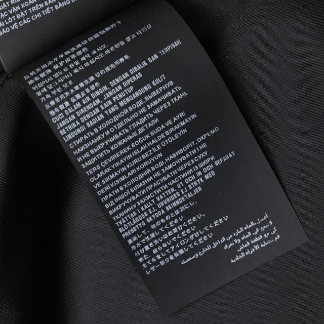 プラダ 20SS RE-NYLON トライアングルプレート テック ブルゾン ジャケット サイズ:XS SGB404 ブラック ナイロン メンズ PRADA 【中古】_7