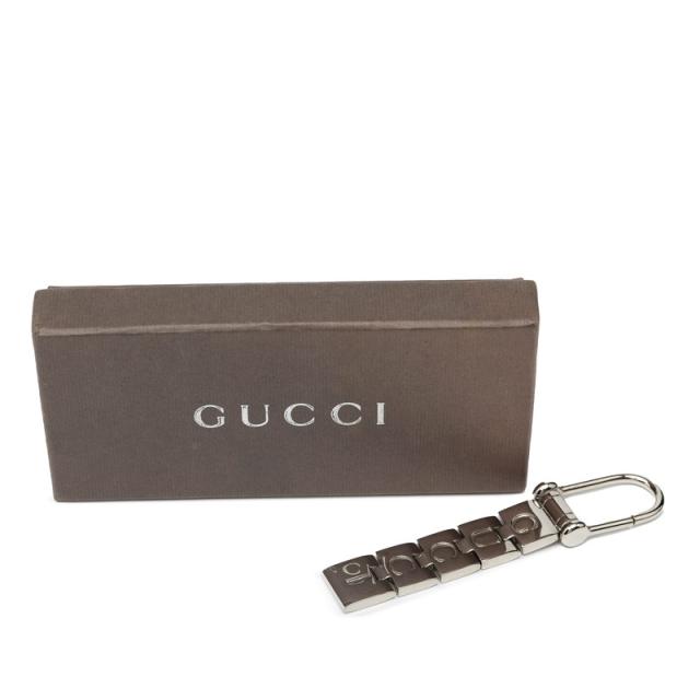 グッチ ロゴタイプ キーホルダー 引きつける しろがね色 金属元素 レディース GUCCI 【中古】