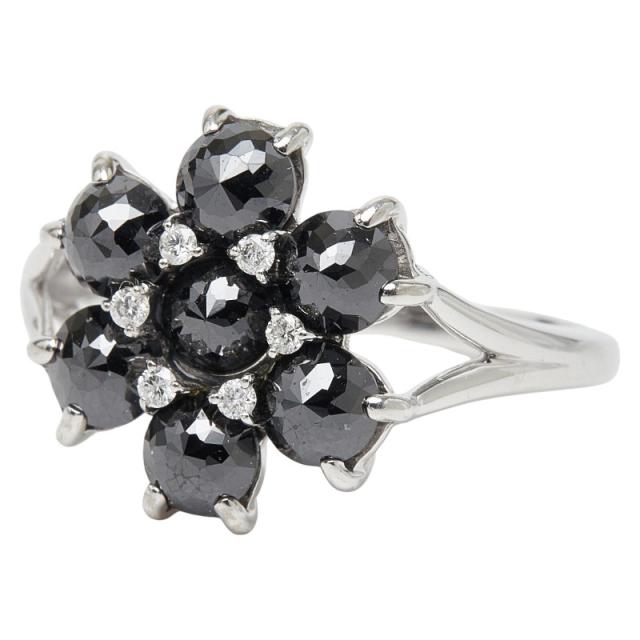 K18WG ホワイトゴールド ダイヤ2.50ct フラワーモチーフ リング 指輪 レディース 13号 中古