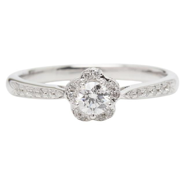 K18WG ホワイトゴールド ダイヤ0.202ct ダイヤ0.12ct フラワーモチーフ リング 指輪 レディース 13号 中古