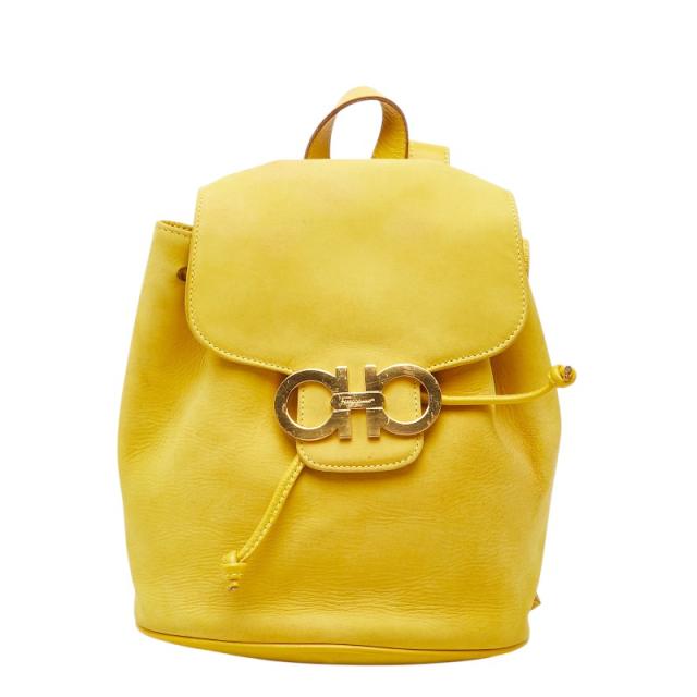 サルヴァトーレフェラガモ ガンチーニ ミニバックパック リュック イエロー系 レザー レディース Salvatore Ferragamo 【中古】