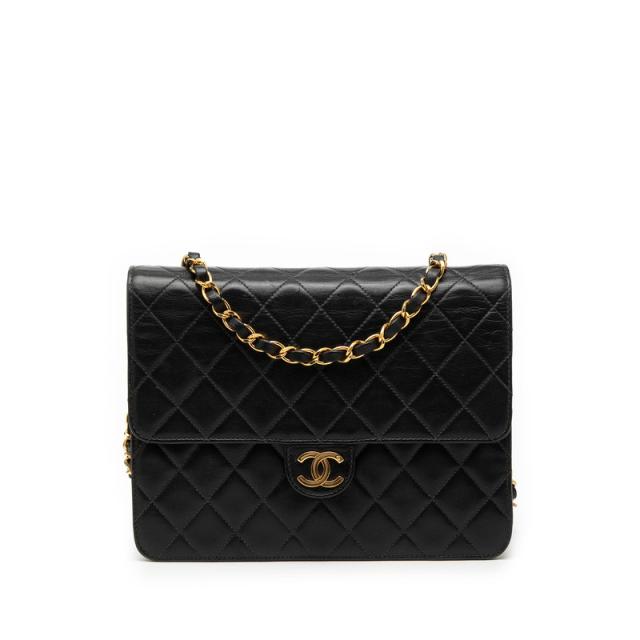 シャネル マトラッセ ココマーク ショルダーバッグ ブラック ラムスキン レディース CHANEL 【中古】