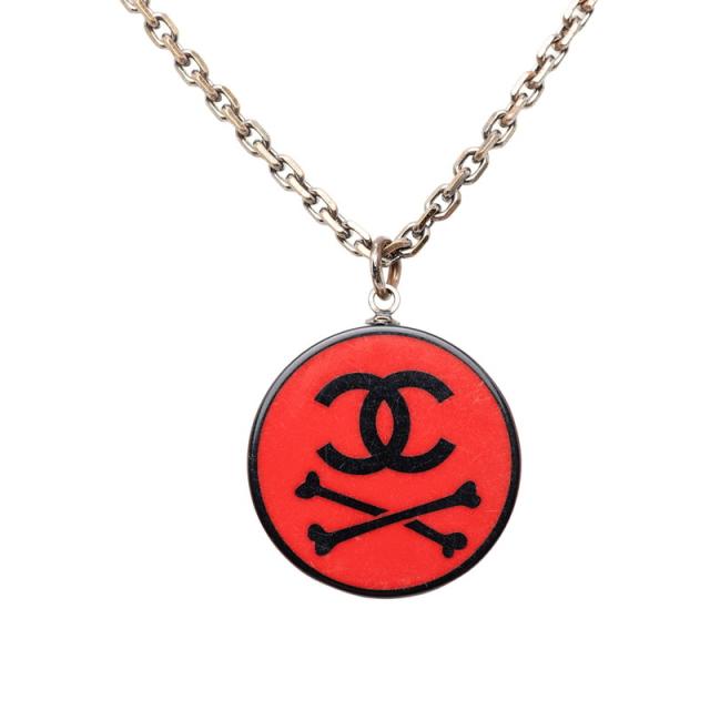 シャネル ココマーク ボーンモチーフ チェーン ペンダント ネックレス 03P刻印 ブラック レッド メッキ プラスチック CHANEL 【中古】