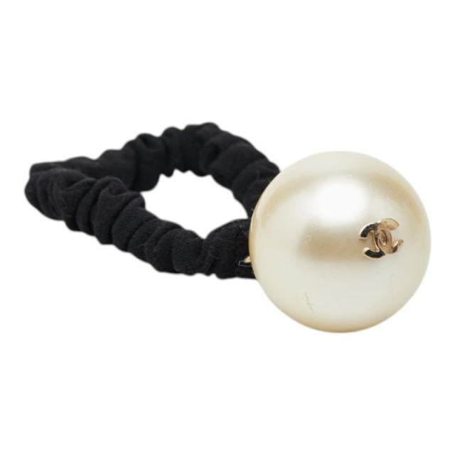 シャネル ココマーク ヘアゴム ヘアアクセサリー ゴールド ブラック メッキ フェイクパール レディース CHANEL 【中古】 26,975円
