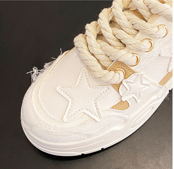 ダメージ素材ロープスニーカー　スニーカー レディース シューズ履きやすい靴　美脚効果 　厚底歩きやすい　疲れにくい　ロープ　１０代　２０代　ダメージ　星　ブラック　ホワイト ダメージ素材ロープスニーカー スニーカー レディース シューズ履き