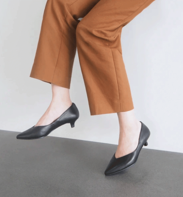 本革vカットローヒールパンプス パンプス フォーマル オフィス 通勤