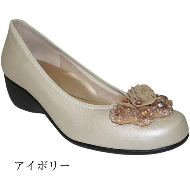 日本製 花モチーフビジュー付きローヒールパンプス ファースト