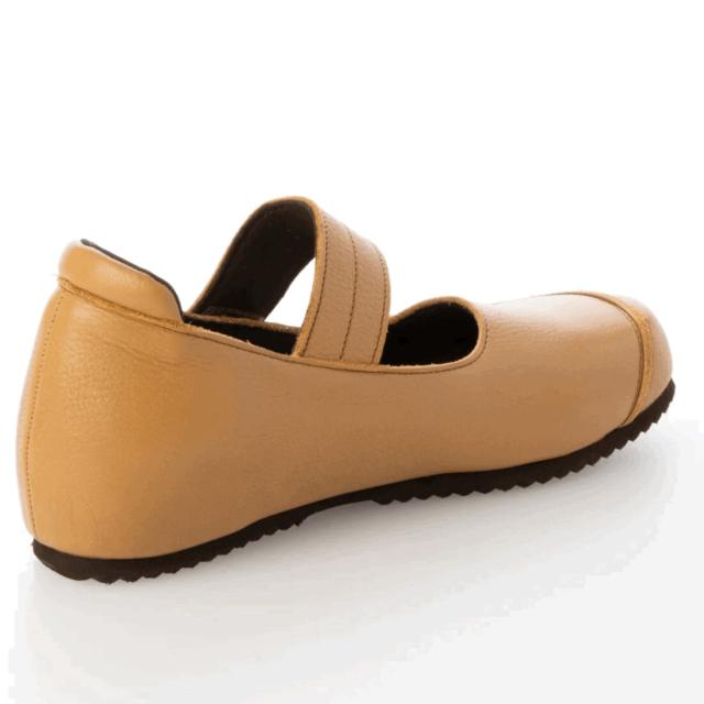 日本製 本革 パンプス 3.5cm インヒール ストラップ 4e  幅広 外反母趾 フラットパンプス コンフォート　カジュアル　おしゃれ　厚底　ぺったんこ　歩きやすい　履きやすい