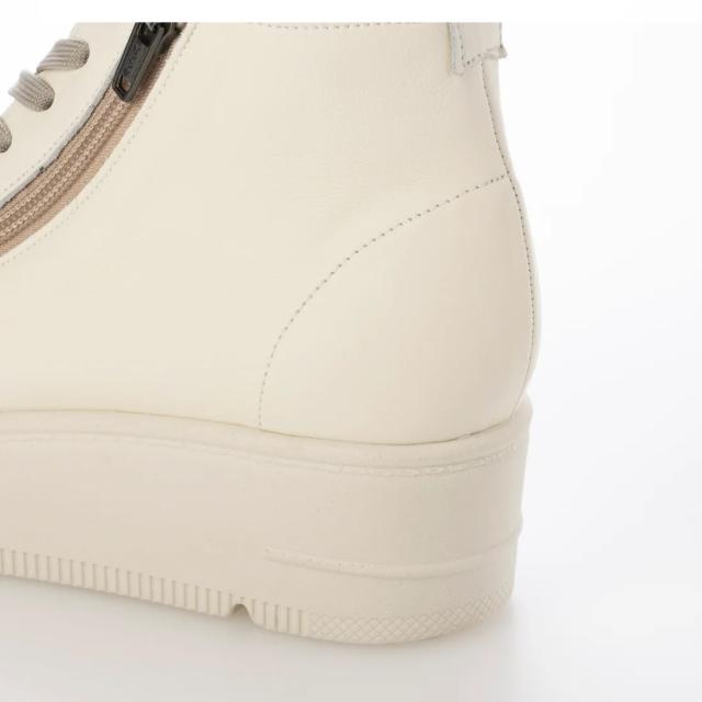 日本製　本革　牛革　レザースニーカー　厚底　レースアップスニーカー　ハイカットスニーカー　幅広　4e 外反母趾　美脚　脚長　ふかふか厚底ソール　ファスナー　履きやすい　脱ぎやすい　歩きやすい　疲れにくい　カジュアル　おしゃれ　ブラック　アイボリー