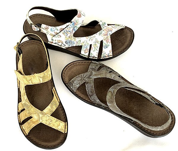 本革　日本製　サンダル　レザーサンダル　フラット　フラワーサンダル　幅広　3e  外反母趾　レディース ローヒール　ストラップ クロス レザー 花柄 コンフォートサンダル レディースサンダル 本革 日本製 サンダル レザーサンダル フラット フラワーサンダル 幅広