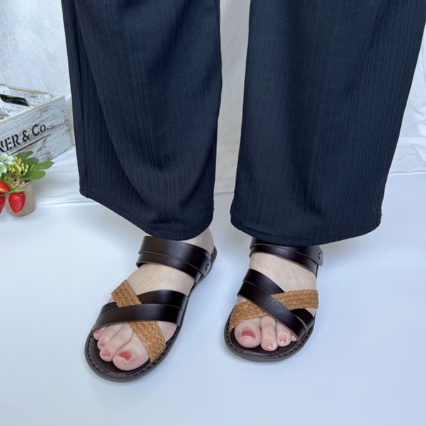 ナチュラル リゾート風 フラットサンダル 編み込み コンビ色 2way