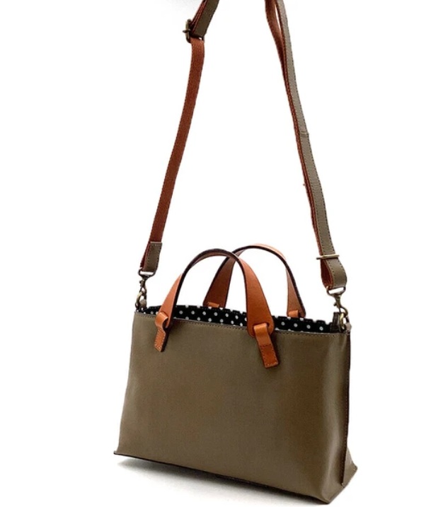 日本製 レザーバッグ 2way ショルダーバッグ ハンドバッグ 中ドット柄