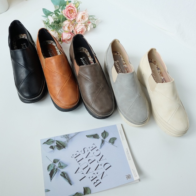 ナチュラルステップ 婦人コンフォート コンフォートシューズ　カジュアルシューズ　サイドゴア　履きやすい　歩きやすい　おしゃれ　痛くない　幅広　3e  外反母趾　柔らかい　レデイーズシューズ ナチュラルステップ 婦人コンフォート コンフォートシューズ