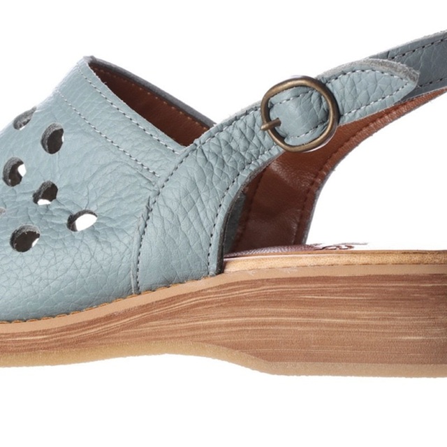 日本製 本革 サンダル 幅広 3e 外反母趾 ドットパンチング 楽ちん