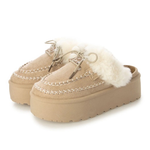 厚底 プラットフォーム モカシンデザイン ムートンシューズ トレンド感