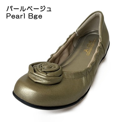 本革　パンプス　シャーリングパンプス　バラモチーフ　幅広　3E  外反母趾　ローヒールスリッポンパンプス　くしゅくしゅ　履きやすい　歩きやすい　フィット感　脱げにくい　おしゃれ　カジュアル　大人カジュアル_3