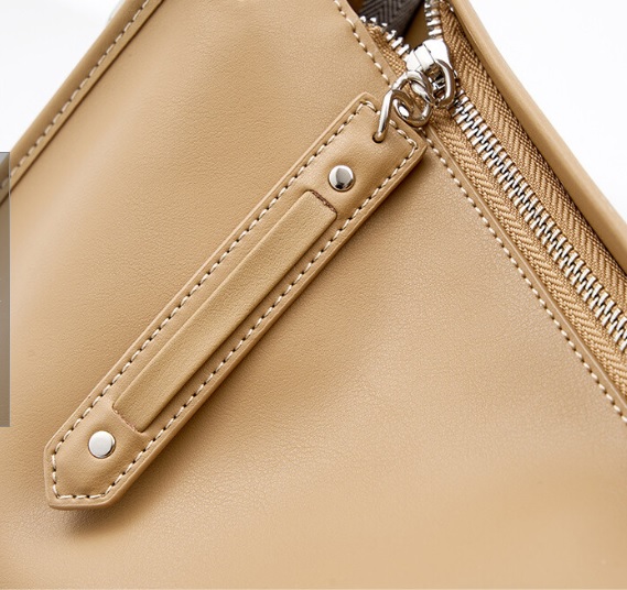 本革 ショルダーバッグ レディース 革 牛革 レザー シンプル 軽い