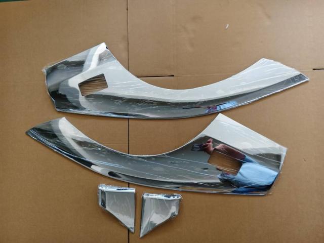 156 カー用品・バイク用品 新品即納 日野 デュトロ 標準車 メッキ