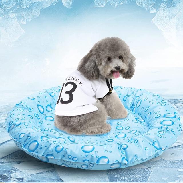 ペット ひんやりマット 犬 猫 夏用 ペットベッド クールマット 暑さ対策 ひんやりジェルマット 無毒ジェル Sgs認定 噛む予防 体の通販はau Pay マーケット Kumasen公式ショップ