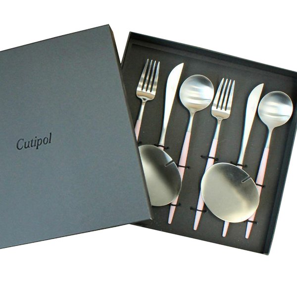 クチポール ゴア ピンク ディナーセット + カトラリーレスト 8点セット ギフトボックス入り Cutipol 正規販売代理店 カトラリー 結婚祝い プレゼント 贈り物 agesugi_snkの通販は