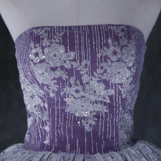 美品！パープル パーティードレス ベアトップ デザイン感 キラキラの  