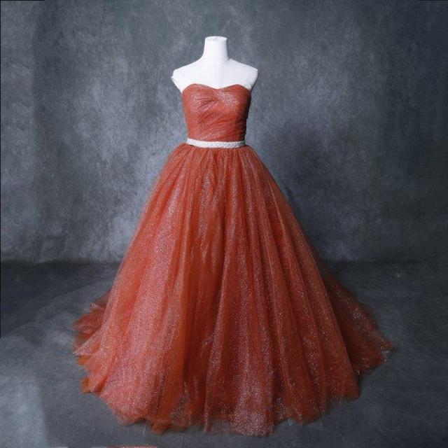 クラシカル カラードレス テラコッタ色 ベアトップ ビジュー ビスチェ 細見えシルエット