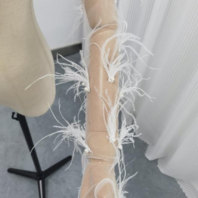 ウェディングドレス 長袖 ボレロ ハイネック フェザー くるみボタン  