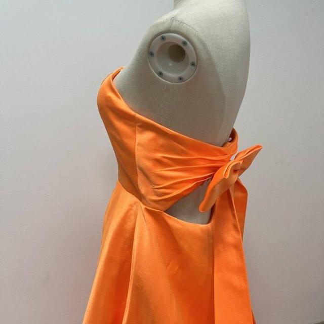 パーティードレス オレンジ ベアトップ バックリボン 背中見せ 可愛い  