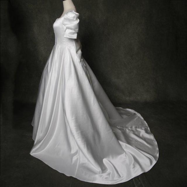 トレンドドレス ファッション ホワイト パフスリーブ付