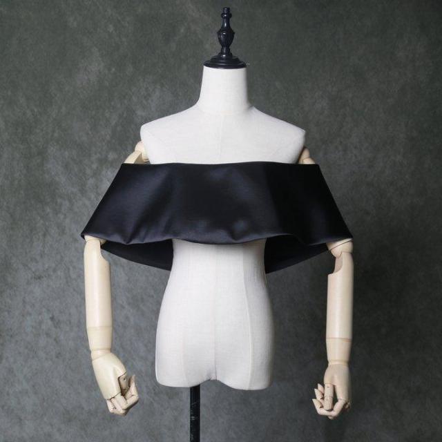 エレガント 取り外しオフショルダー 黒 光沢サテン パーティードレス 6,980円