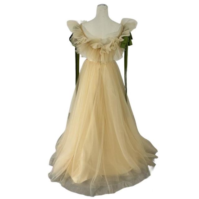 可愛い パーティードレス シャンパン色 胸元フリル ソフトチュール  