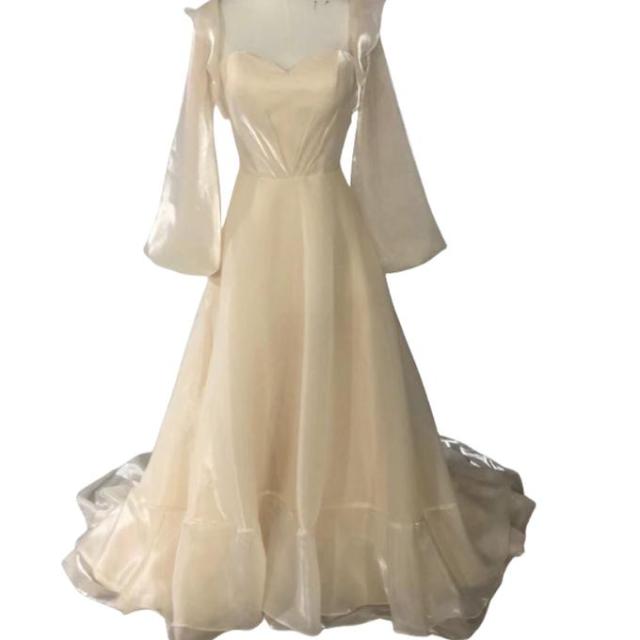 高品質！ウエディングドレス ベアトップ ふんわりシフォン ロング  