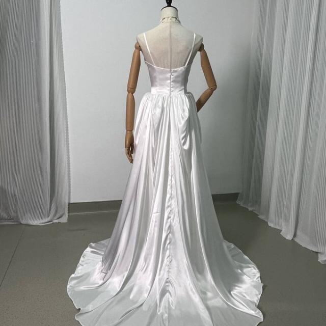 キャミソール オフホワイト ラッフルフリル 背中見せ ファスナー エレガント 二次会の通販は